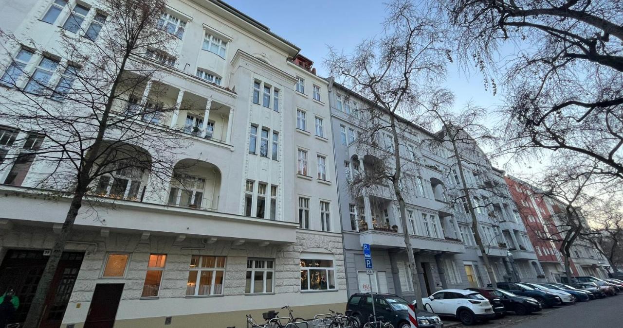 Central, Charming Studio For Up To 3 People In Historic Building Appartamento Berlino